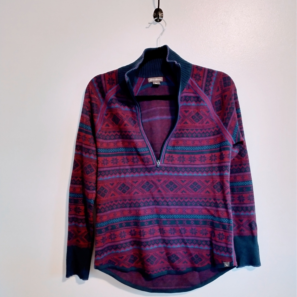Eddie Bauer size small half zip up